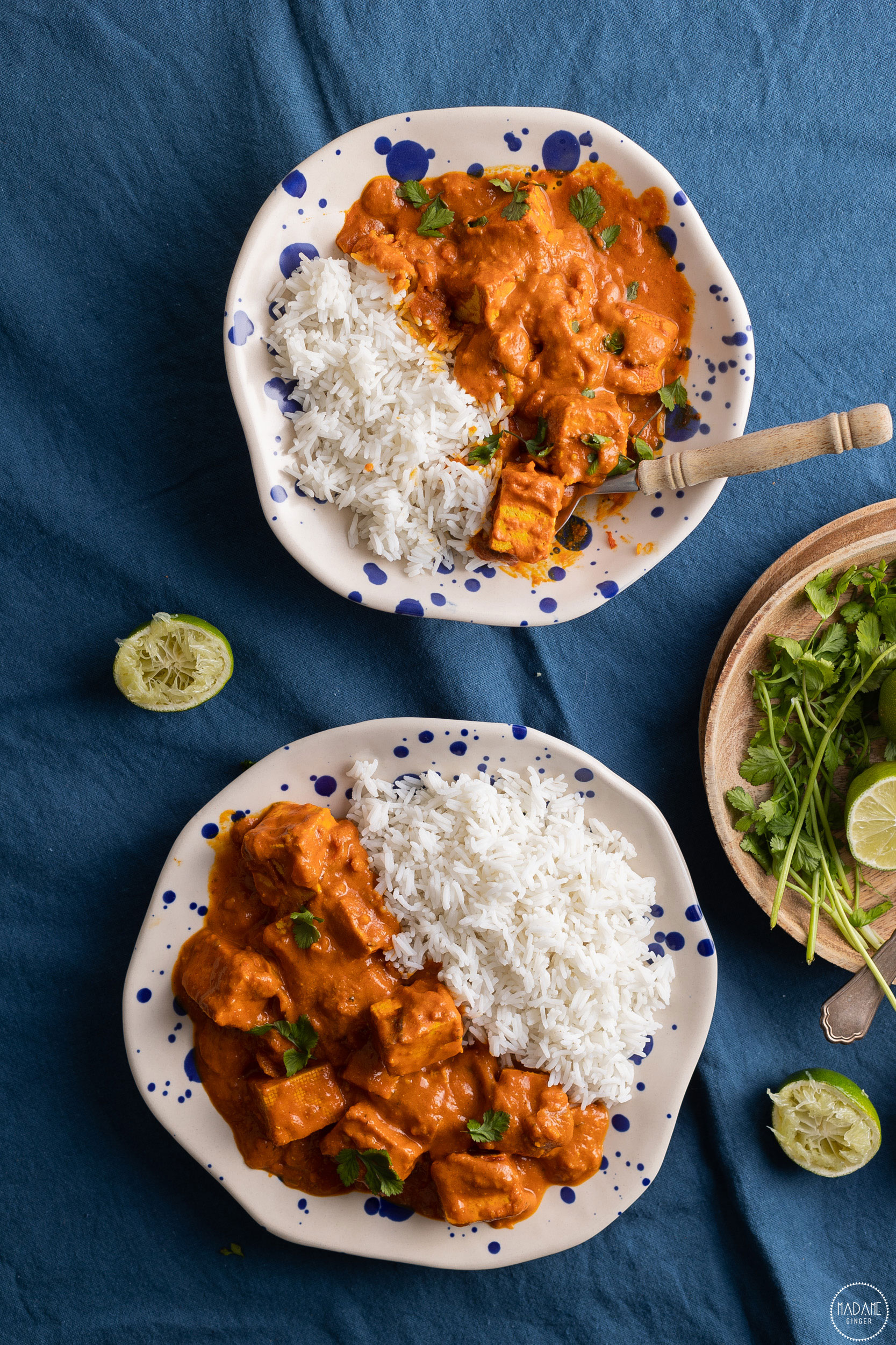 Βουτυράτο κάρυ με τόφου