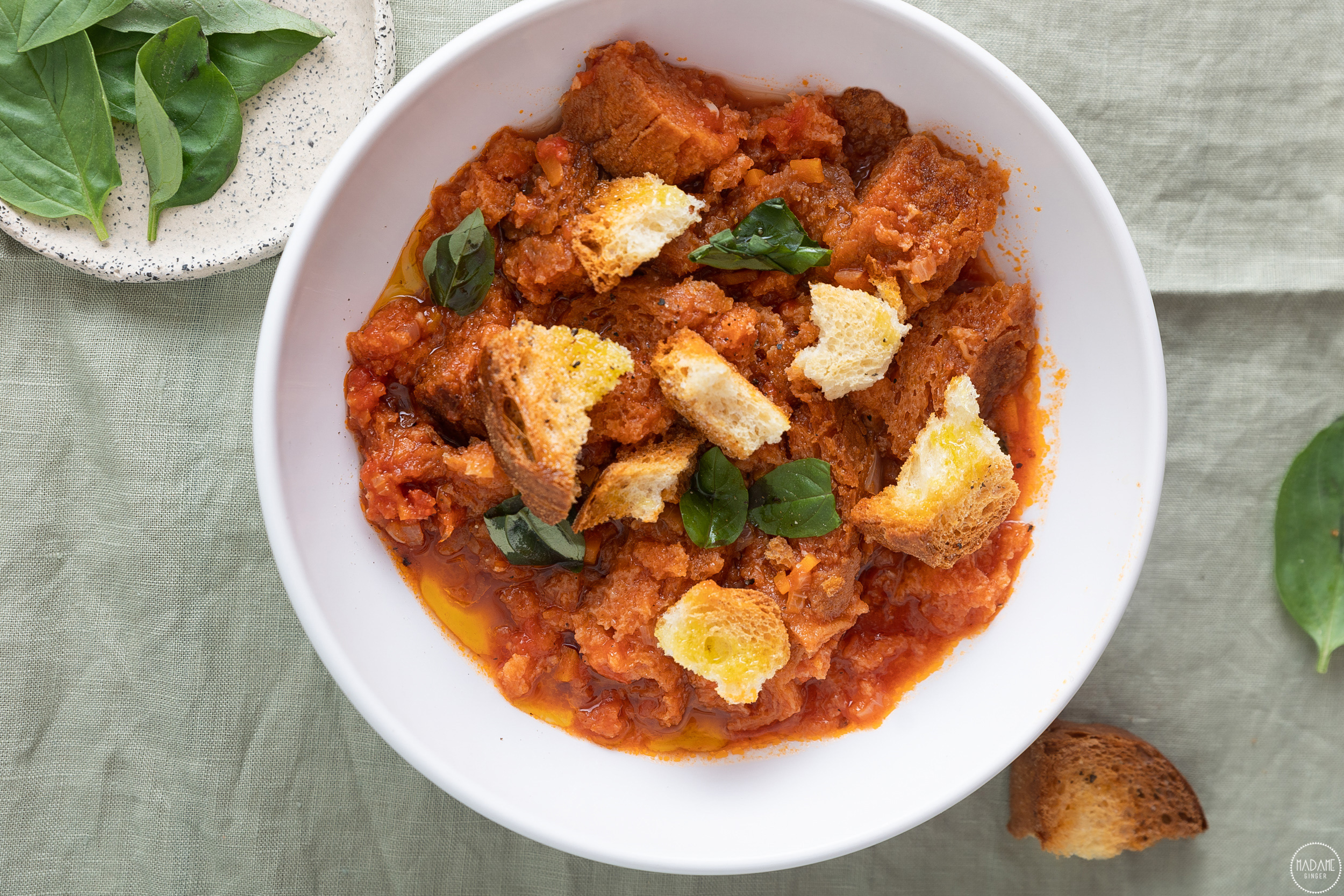 Σούπα pappa al pomodoro με υλικά ντουλαπιού & μπαγιάτικο ψωμί